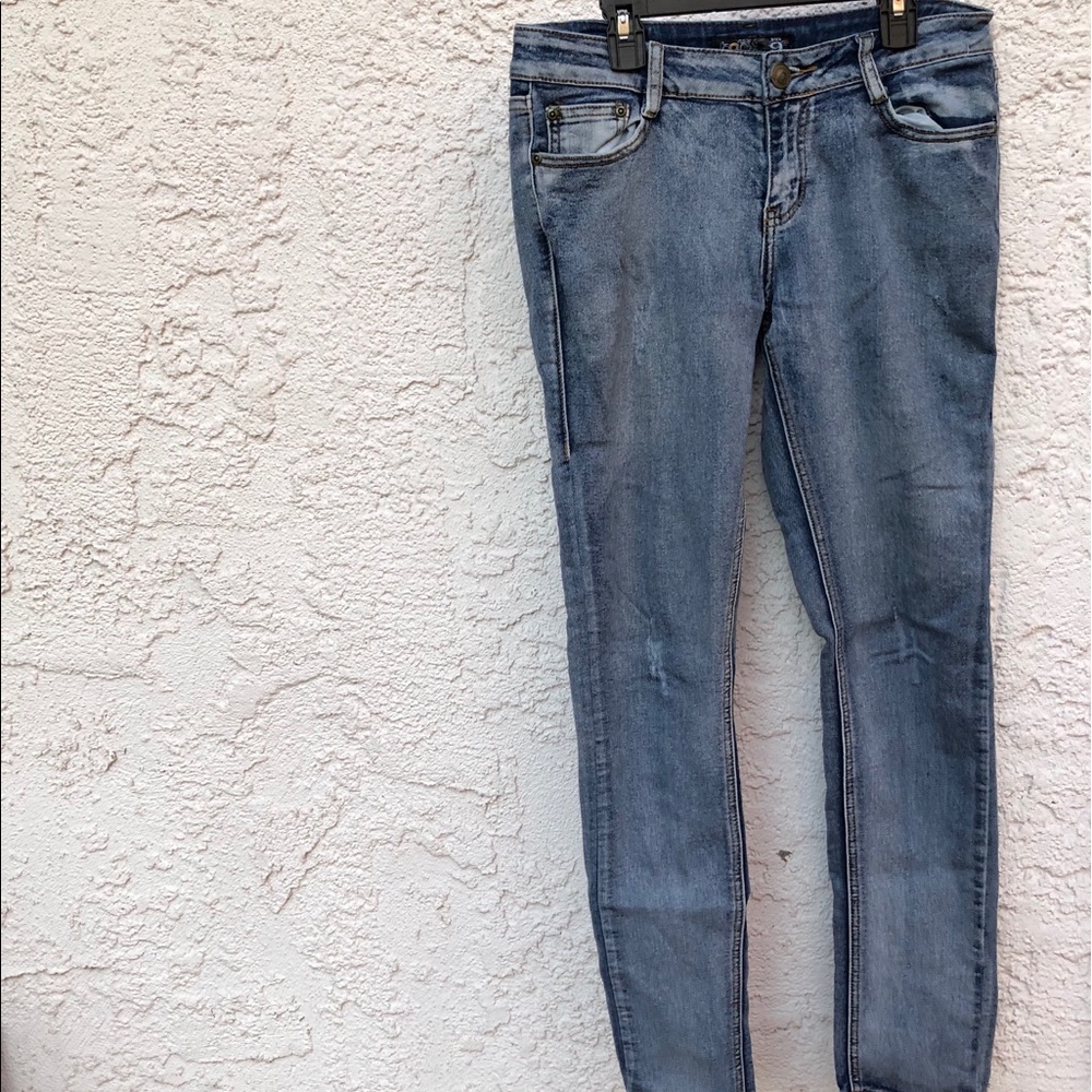 💥2/16💥BQB Skinny Medium Blue Wash Jeans